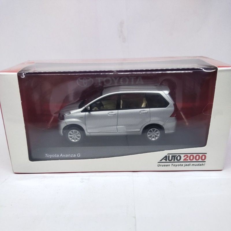 diecast miniatur mobil Toyota Avanza type G 1:43