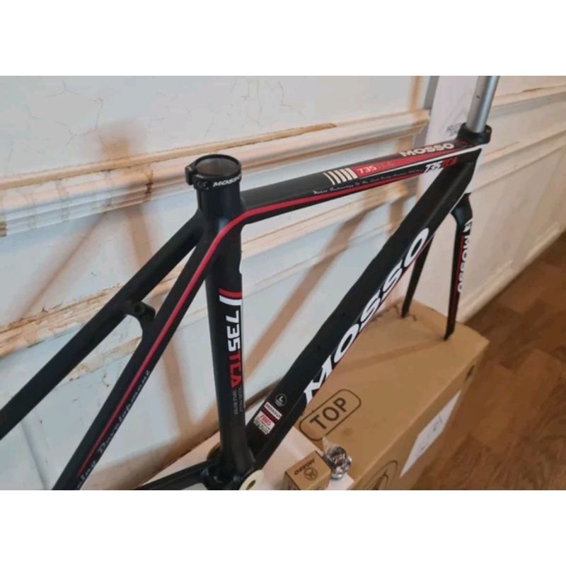 Frame Roadbike Mosso 735TCA Size 490mm Warna Hitam Merah . Rangka Sepeda Balap Road Bike 735 TCA Size Ukuran 49cm 490 mm Alloy 7005