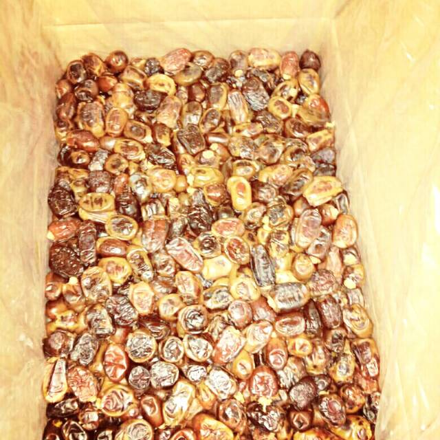 

Grosir KURMA GRATIS ONGKIR 10KG / 10 DUS