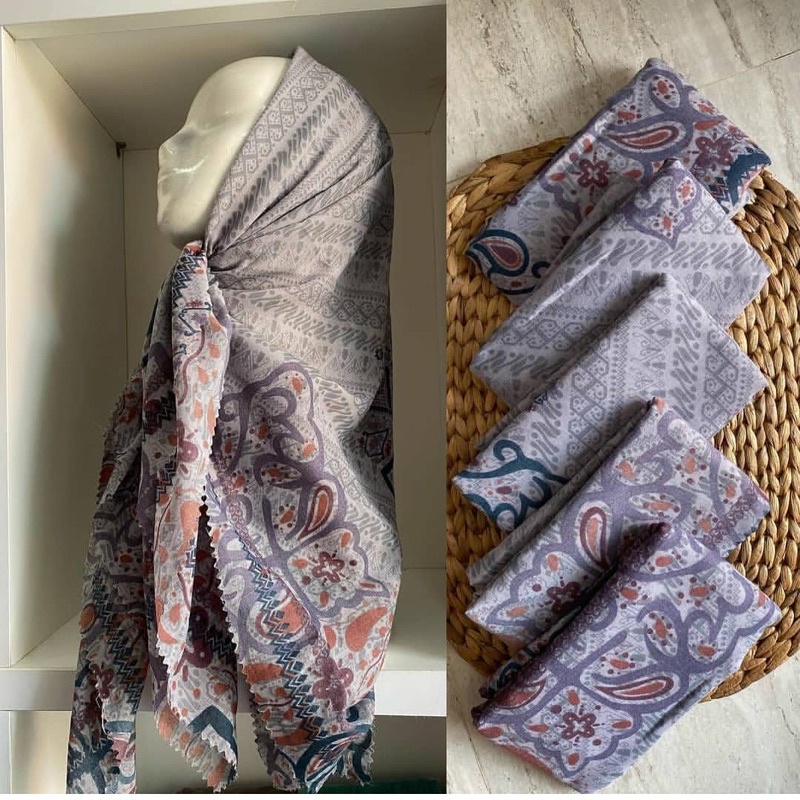 251- 300  Hijab segiempat voal motif-282