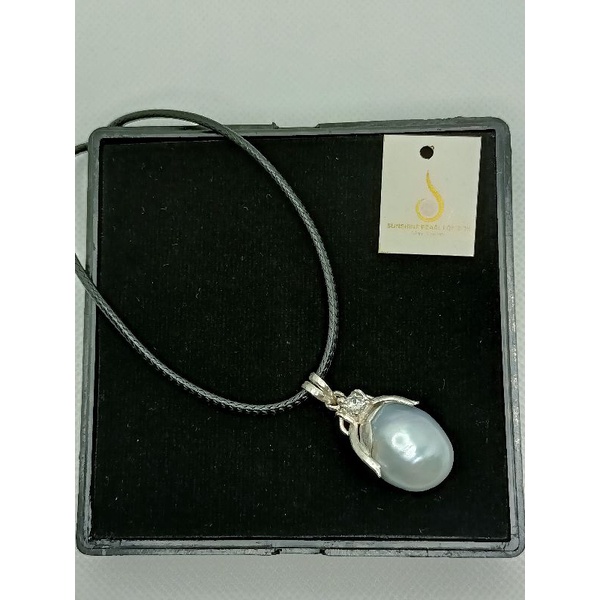 Liontin Perak Mutiara Laut Barok