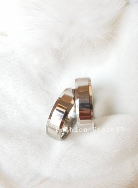 Cincin perhiasan nikah / tunangan halal titanium gold white import antikarat