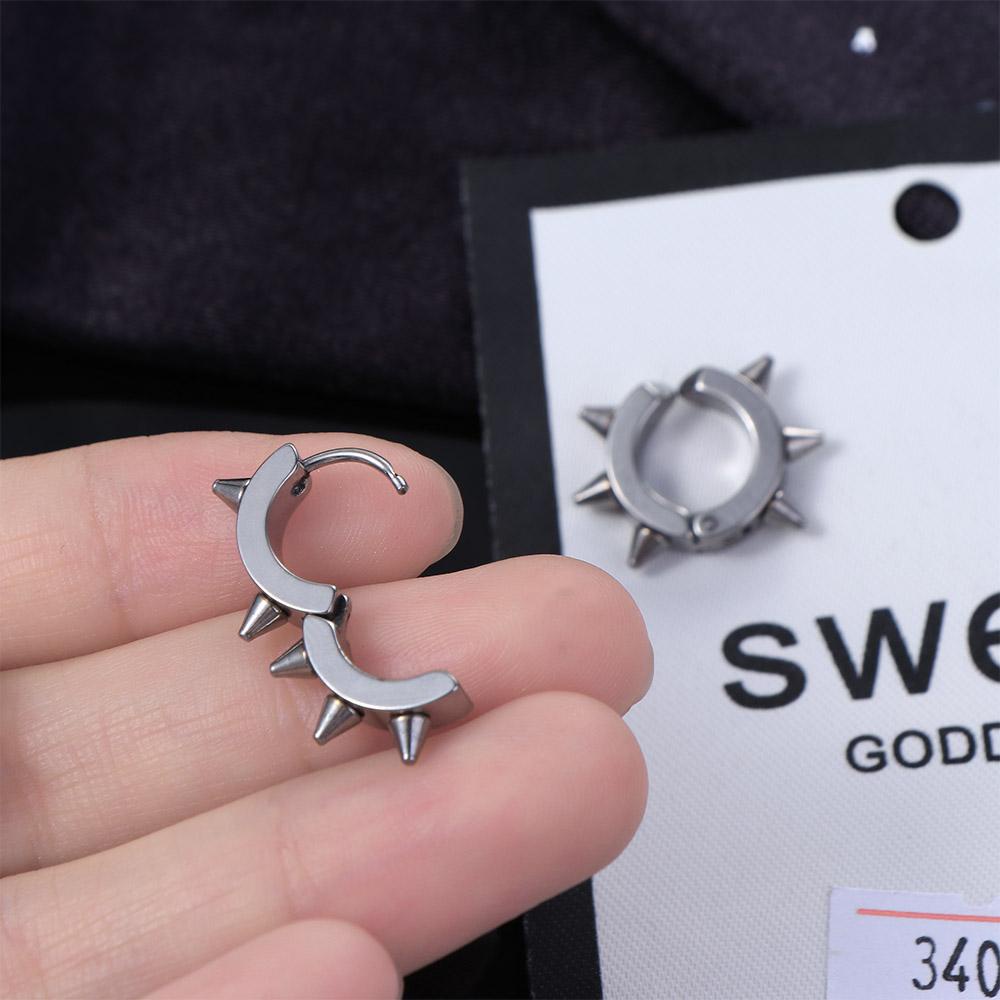 NEEDWAY Needway Punk Paku Keling Klip Telinga Mode Hip Hop Spike Perhiasan Tulang Rawan Telinga Manset Earclip Stud Earrings