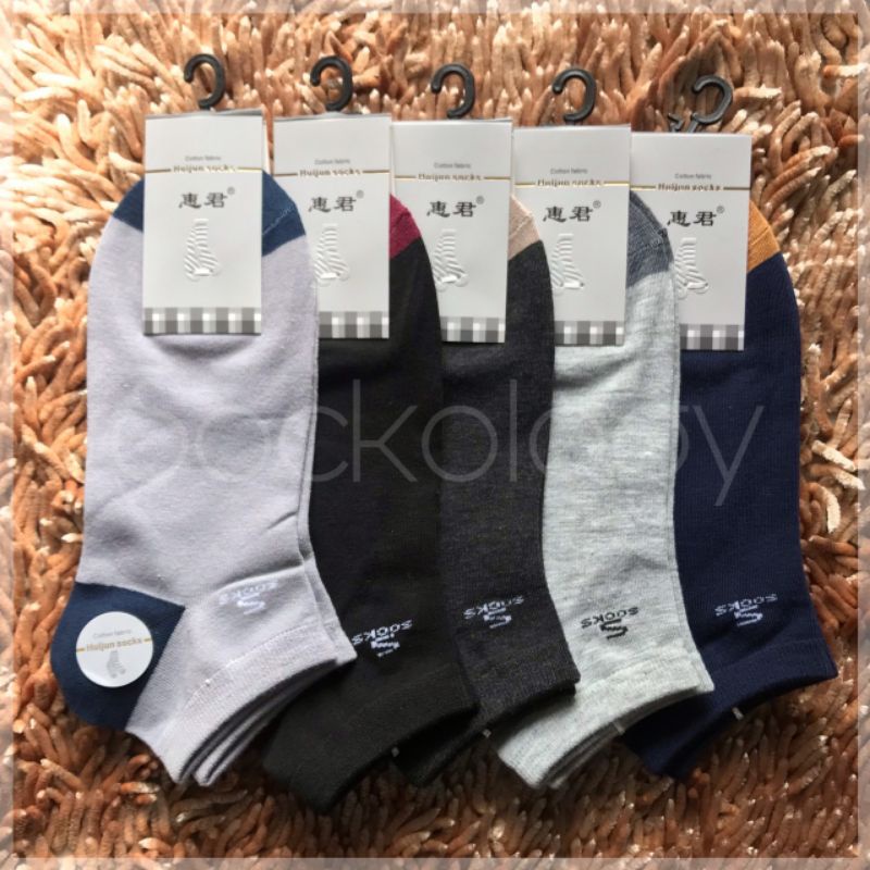 (min 3pcs @11.000) Kaos kaki sport pria/mata kaki premium