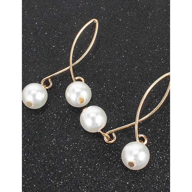 LRC Anting Tusuk Fashion Golden Pearl Cross Geometric Alloy K60436