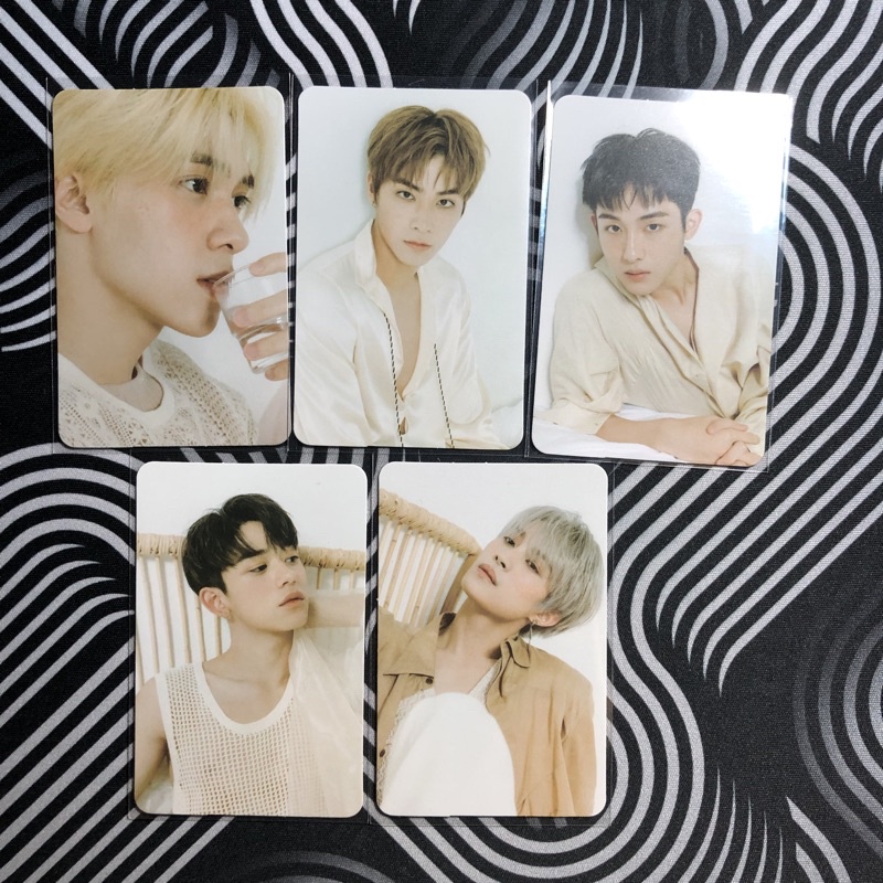 wayv photocard pc benefit hottracks season l greetings 2021 sg21 kun hendery winwin lucas yangyang x