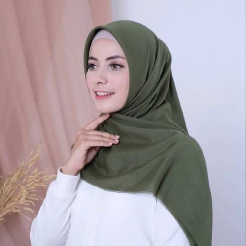 Segiempat Polos Saudia Rawis 40+ warna Jilbab Seragam