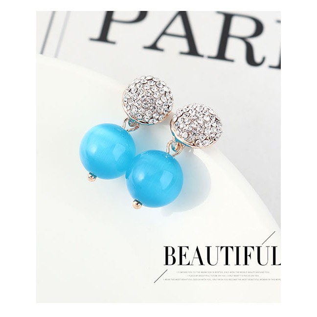 LRC Anting Tusuk Fashion White Pearl Ball Stud Earrings Y63752