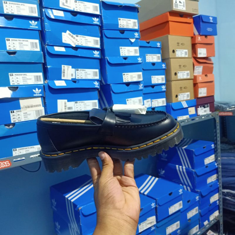 Dr Martens Adrian Bex