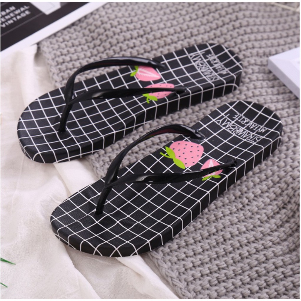 Sandal Jepit Spon Motif Lucu Kucing Pelangi Strawberry Anti Slip Murah-Strawberry Hitam