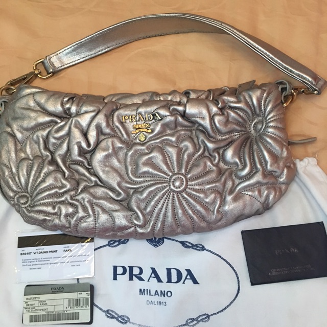 Preloved  shoulder bag prada