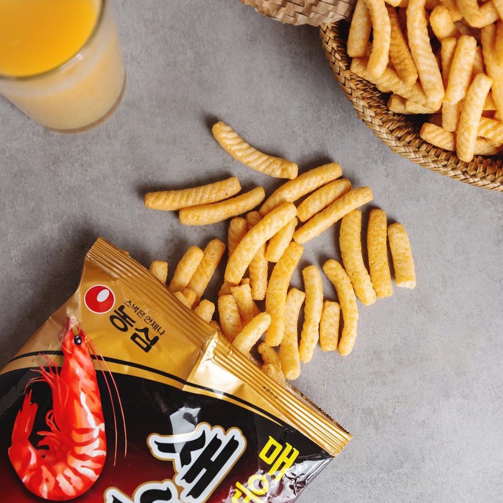 NONGSHIM - SHRIMP CRACKER RASA PEDAS HOT SPICY - 75 GR (KOREAN SNACK)
