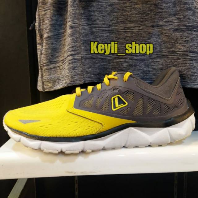  Sepatu  League Volans Evo M Yellow Running Shoes Cowo 