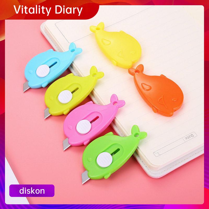 

【COD❤️】Mini Kartun Pemotong Utilitas Kecil Portabel Pemotong Unboxing Wortel Dolphin Whale Art Paper Cutter VDY