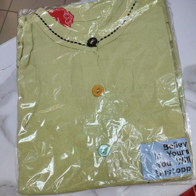 kemeja wanita /kerah sanghai/new model/bahan premium import/termurah/terkeren-hijau muda 2429