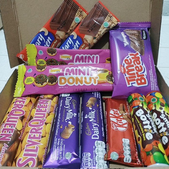 

kado birthday wedding gift 12 coklat on love box kado coklat valentine birthday graduation