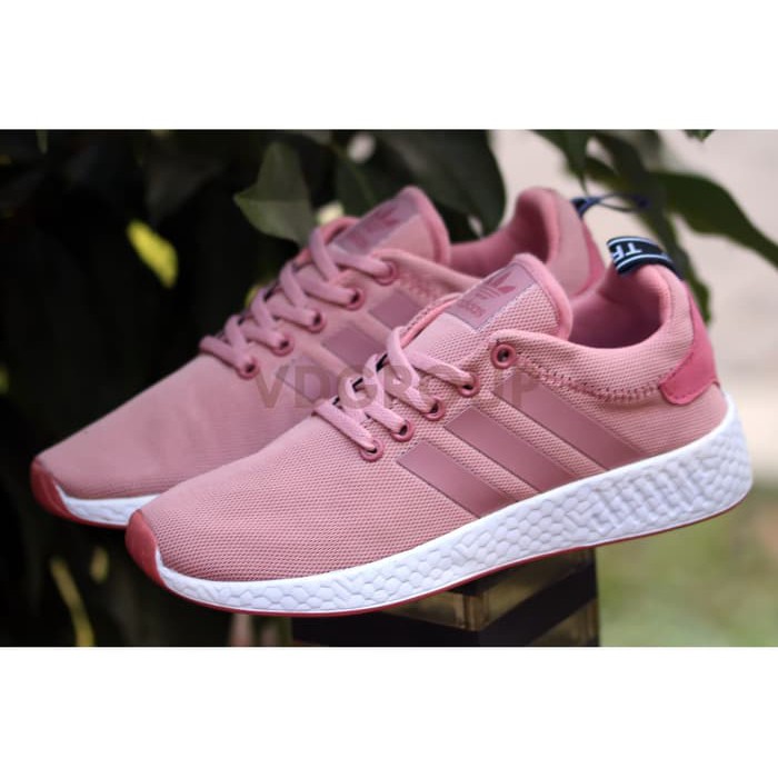 Sepatu Sport Running Shoes Wanita Adidas