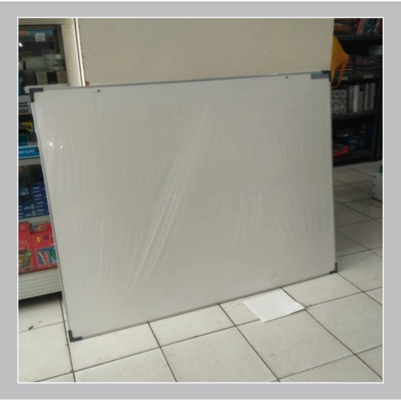 

Cemerlang White Board Single Face non-magnet uk 90 cm x 120 cm/Papan tulis gantung gantung.