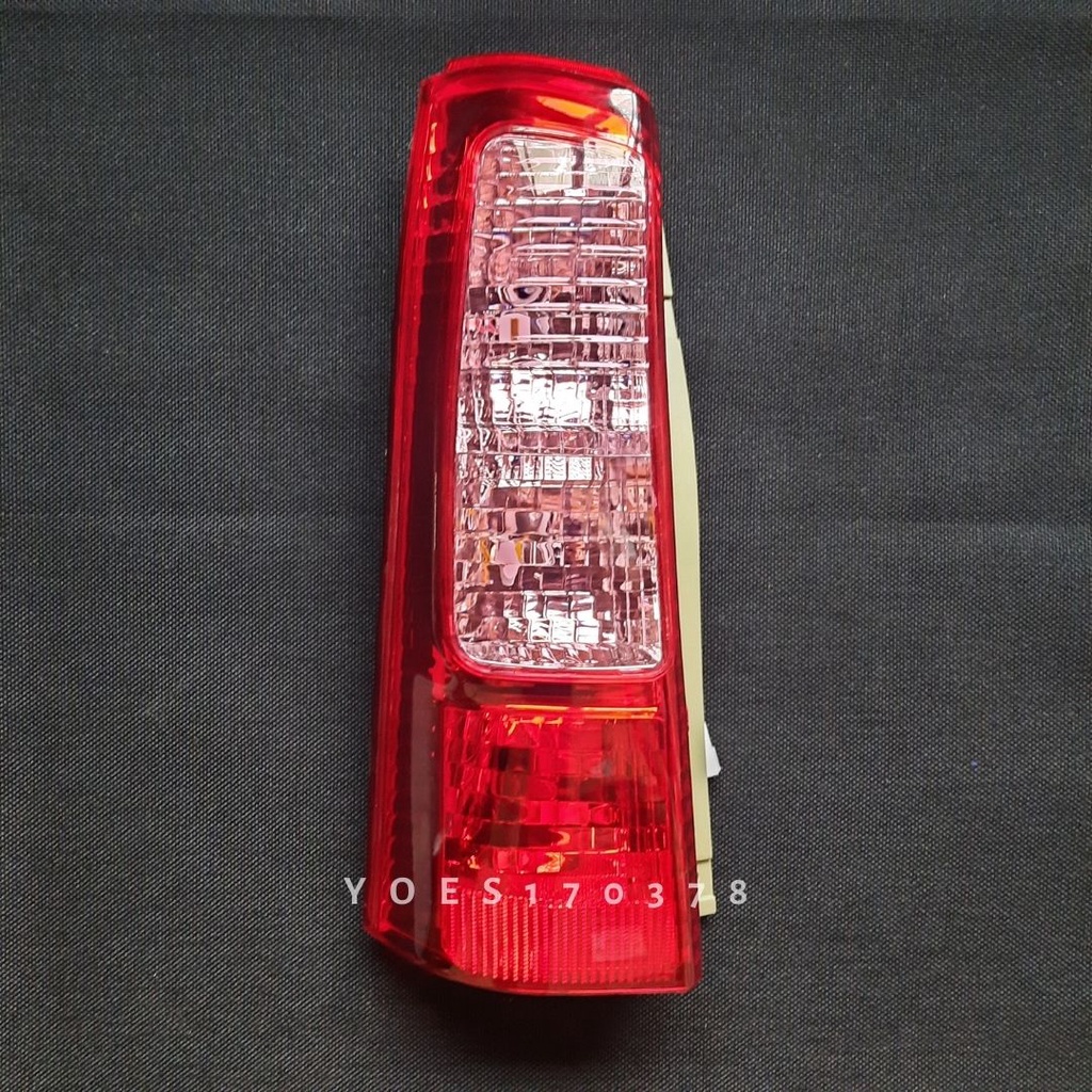 Stoplamp / Lampu Belakang Avanza Xenia Lama 2004 2005 2006