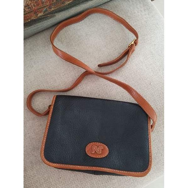 Sale Nina Ricci sling bag preloved (nett)