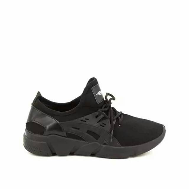 Sepatu Pria Obey Black
42 ALIVE