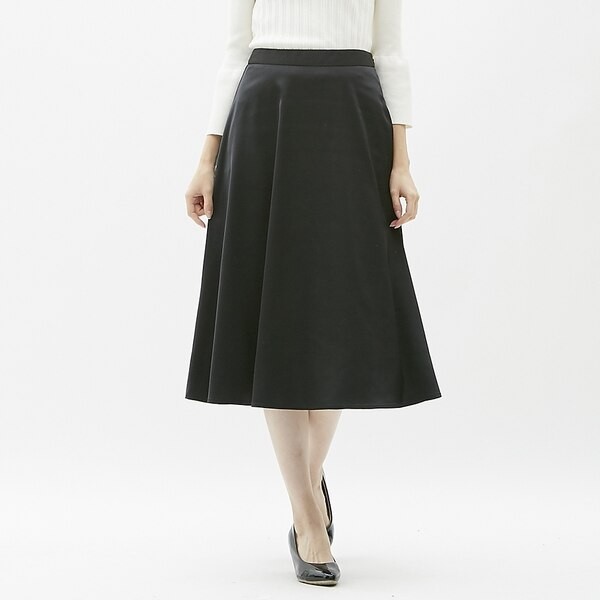 UNIQLO GU Satin flare midi skirt CR