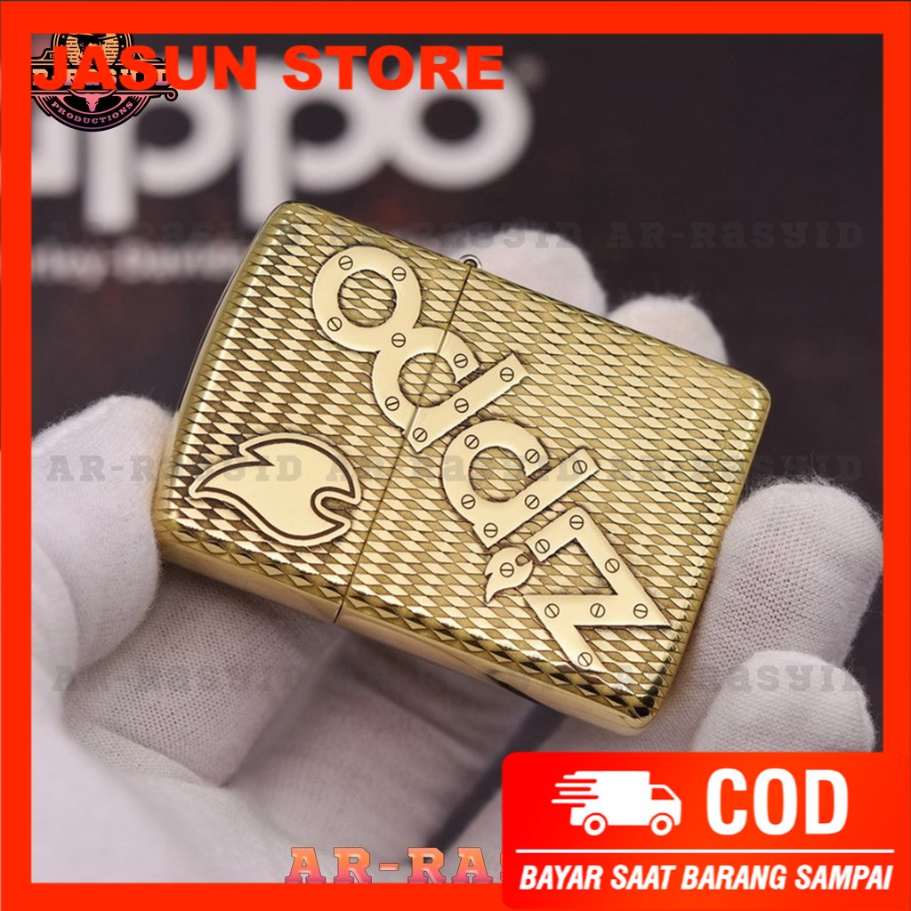 Korek Api Minyak Zippo Gold Ukir Motif Bolt Flame Logo Zippo 168 3962-1