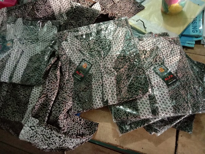 Atasan Batik Dolby Dolbi Dobby Doby Tenun Sutra Tulis Halus Katun Atbm Baron ,sarombit Atasan