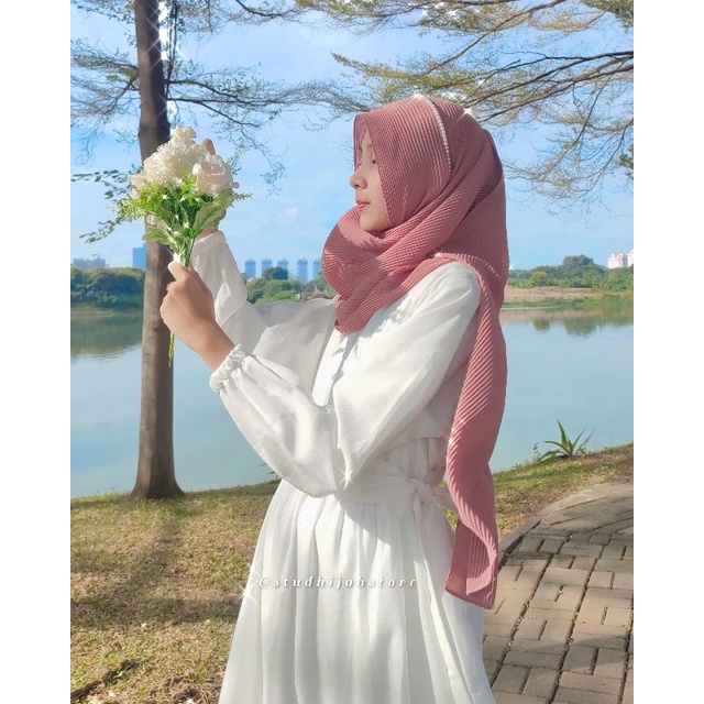 Jasmine Dress Linen by Studhijabstore