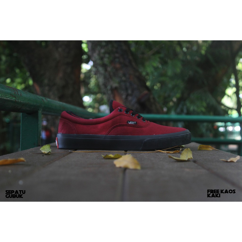SEPATU VANS AUTHENTIC FULL BLACK HITAM POLOS WHITE PUTIH OLDSKOOL ERA ICC IFC DT