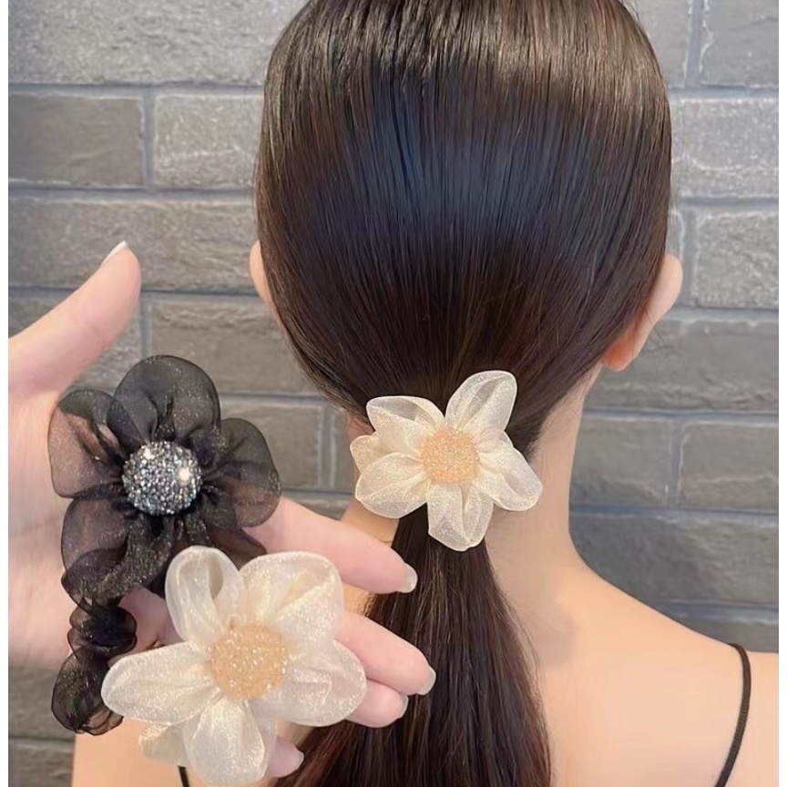 Ikat Rambut Cepol Scrunchie Bear Korea / Kuncir Rambut Kain Motif Bunga Matahari