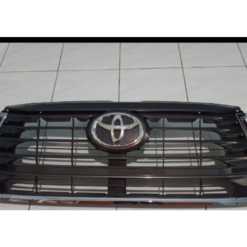 gril Toyota Innova reborn facelift original