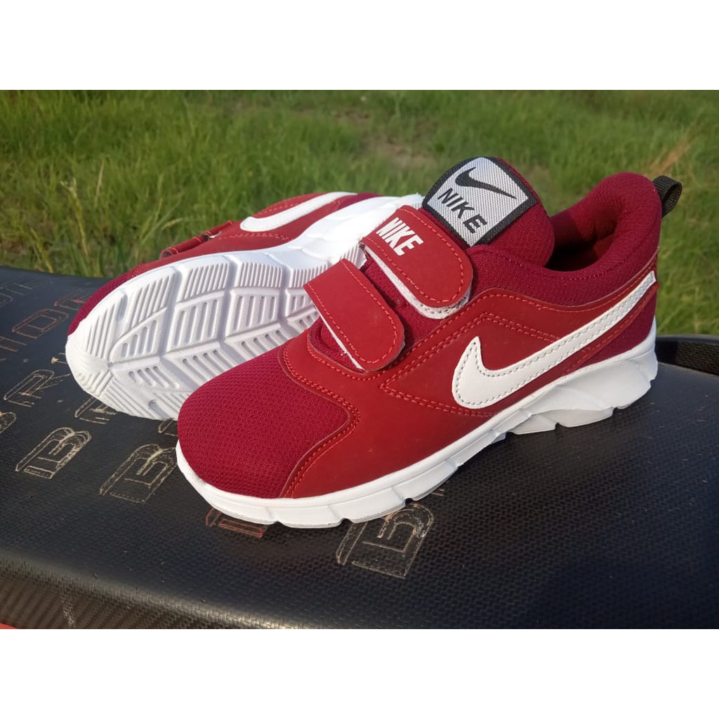 SEPATU SNEAKERS NIKE ANAK PEREMPUAN USIA 1 7 TAHUN SEPATU SEPATU SNEAKERS NIKE ANAK PEREMPUAN USIA 1 7 TAHUN SEPATU