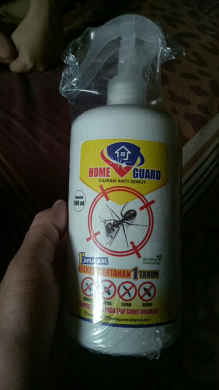 Cairan Anti Semut Kecoa Serangga Homeguard 500ml Home Guard