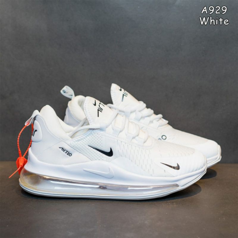 NIKE_AIR_MAX720_PRIA
