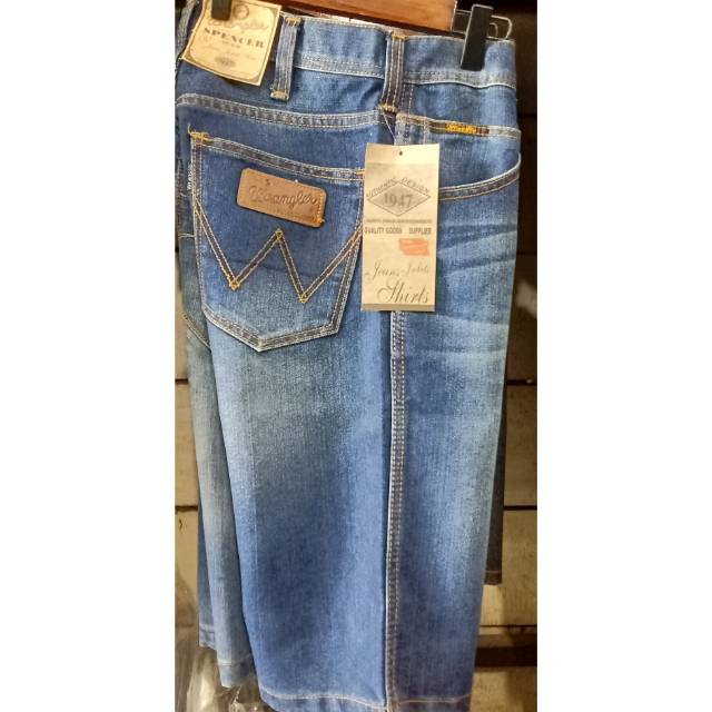 Celana pendek wrangler
