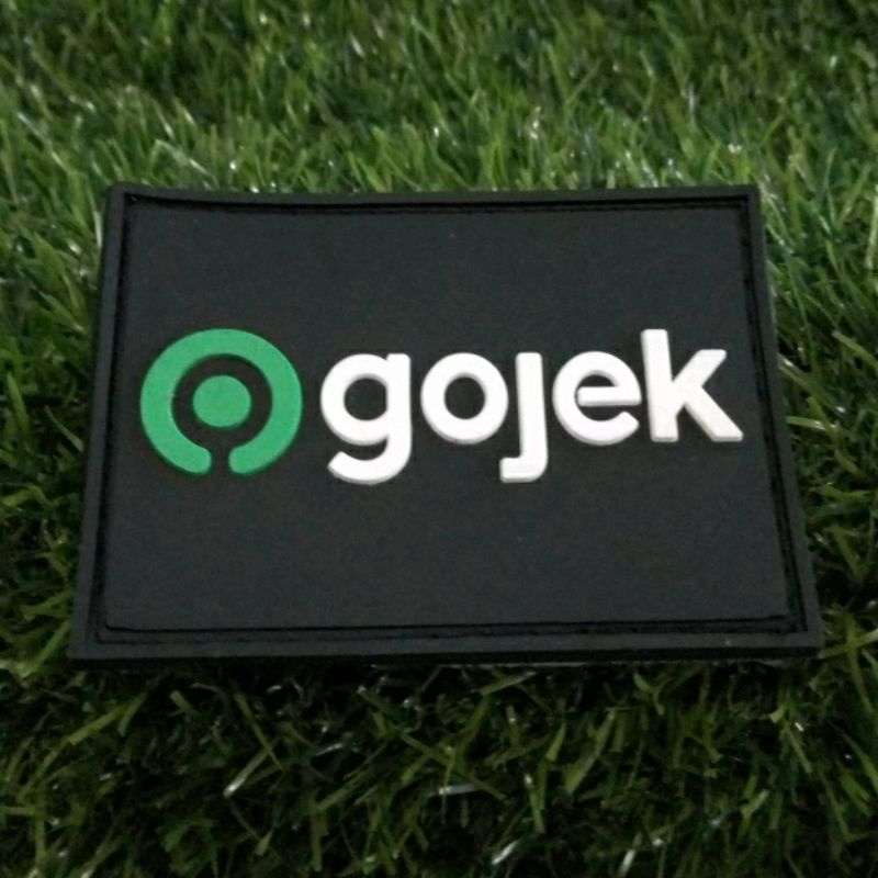 Emblem Karet Gojek GOSEND Bukan Grab Rubber Patch Pelkro Velcro Prepetan Tas Topi Perekat