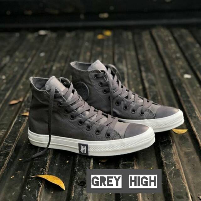 Sepatu Sneakers Pria Casual Keren Sepatu Sekolah Wanita Pria Sepatu Sekolah Hitam Sepatu Convers Full Black