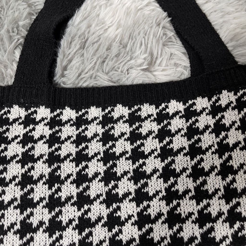 HOUNDSTOOTH KNITTED TOTEBAG / TAS RAJUT KOREA BESTSELLER