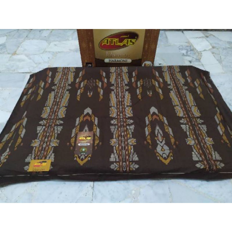 sarung atlas dewasa/ Sarung Atlas idaman motif bhs