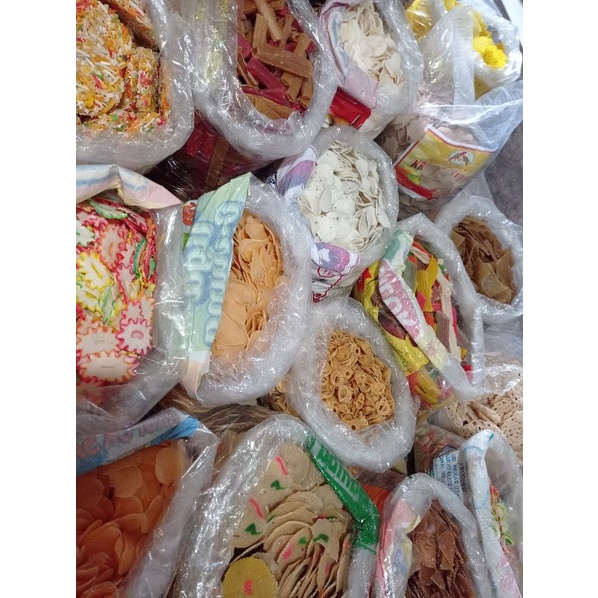 

kerupuk seblak //campuran kerupuk seblak/makaroni/tersanjung