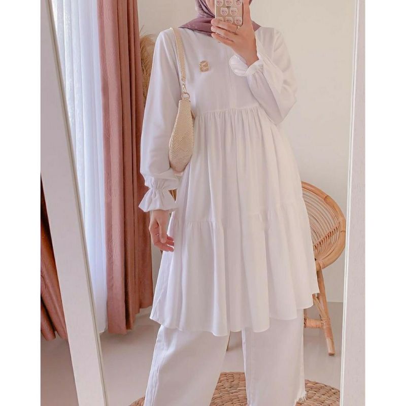 Soraya Tunik