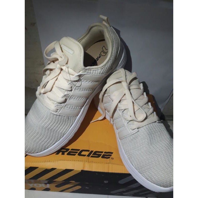 SEPATU PRECISE HERMES W