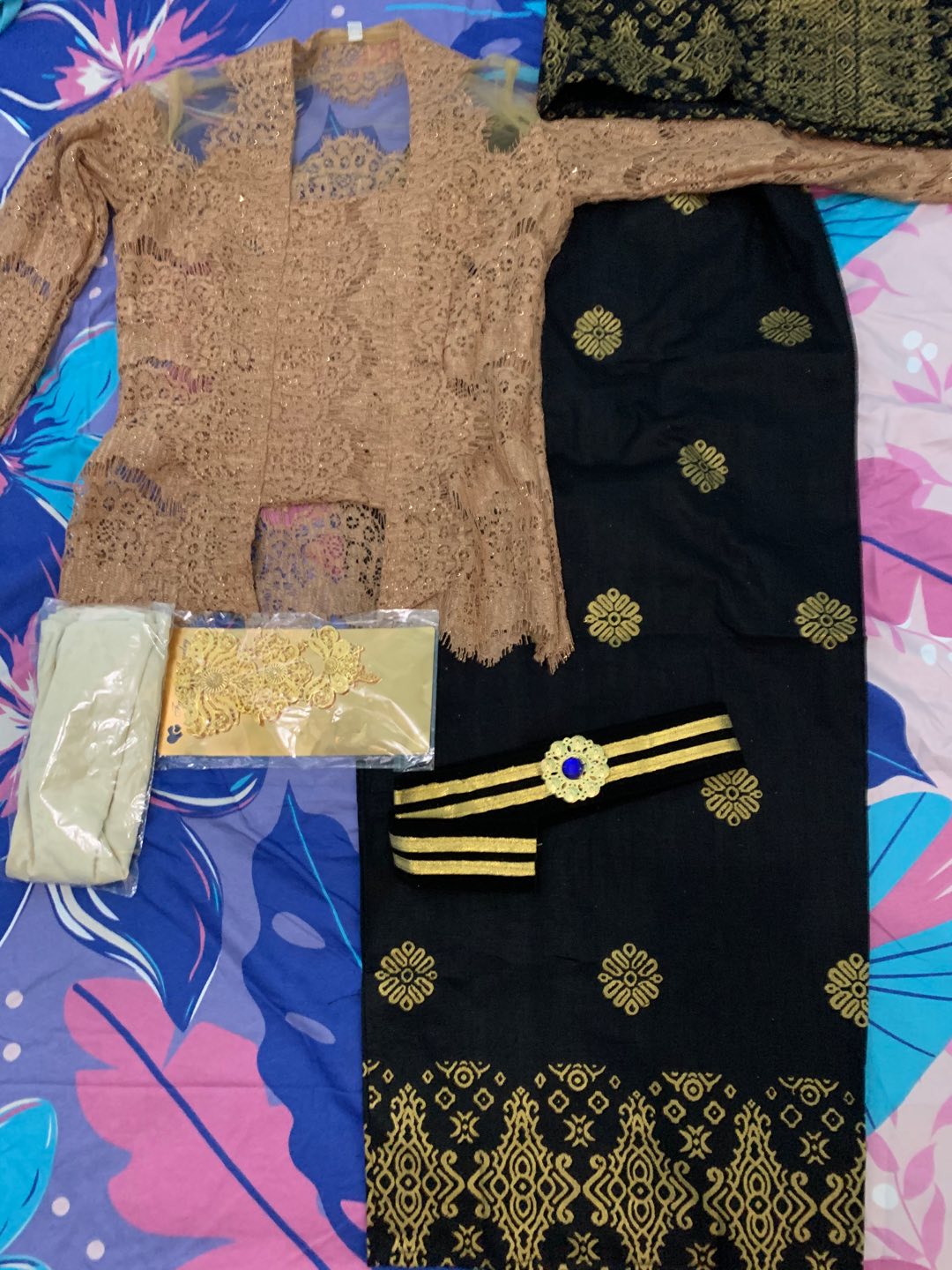 Couple Batik Kebaya Couple Sarimbit Seragamkebaya