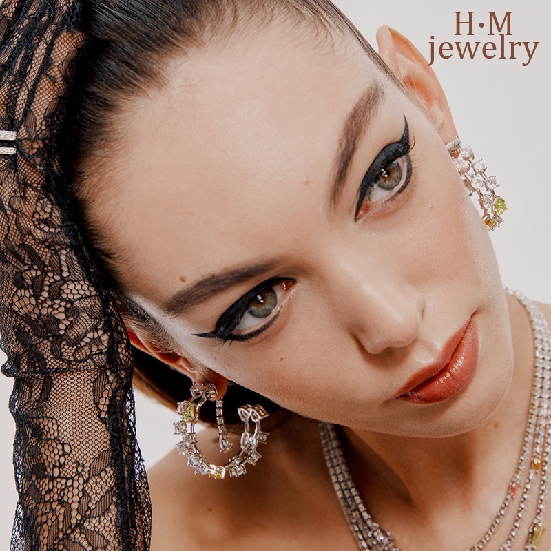 Anting Tusuk Gantung Panjang Asimetris Desain Lingkaran Ganda Hias Zircon AAA Untuk Wanita