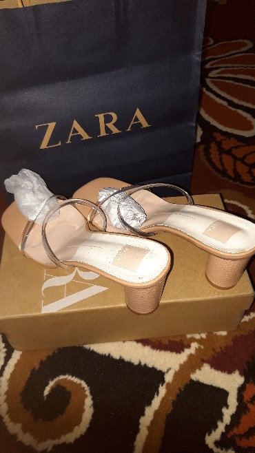 Sepatu Zs208