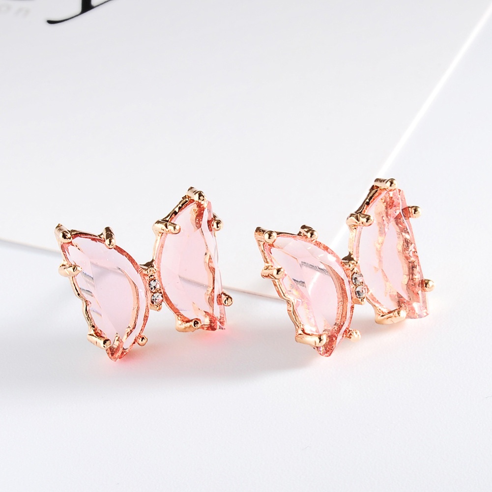 Anting Stud Desain Kupu-Kupu Aksen Kristal Tiruan Model Transparan Untuk Wanita