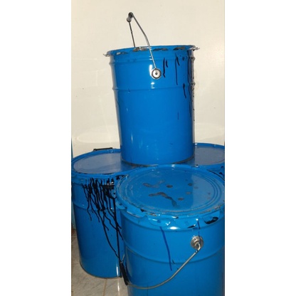 Drum / Tong Sampah / Kaleng Cat Bekas Beserta Tutupnya