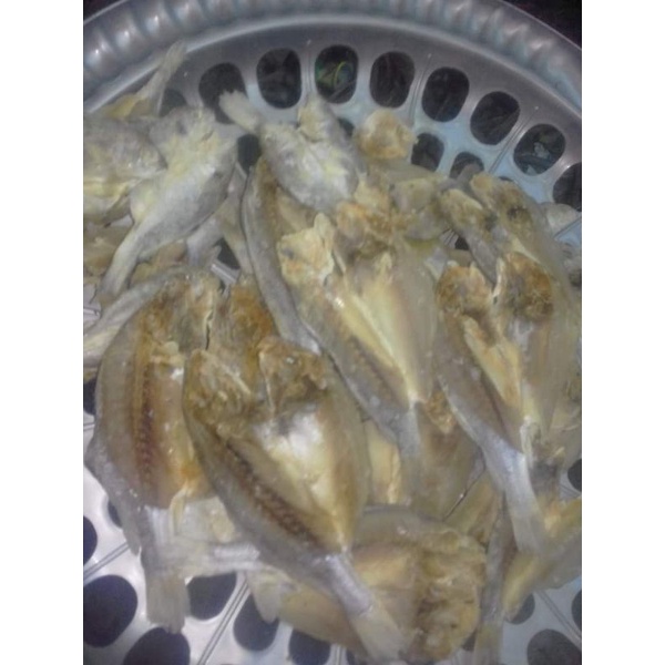 

ikan asin gelamo/palak batu(ikan asin)