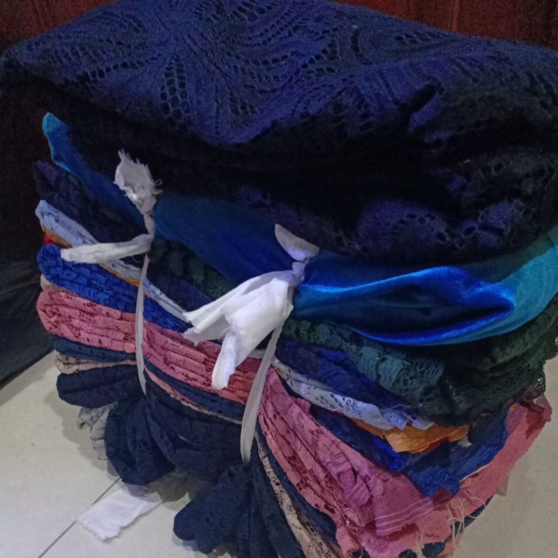 kain/bahan brokat katun fulll 100%( sisa potongan minimal 1m)